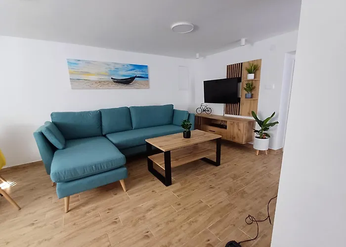 Lunaris Apartments
