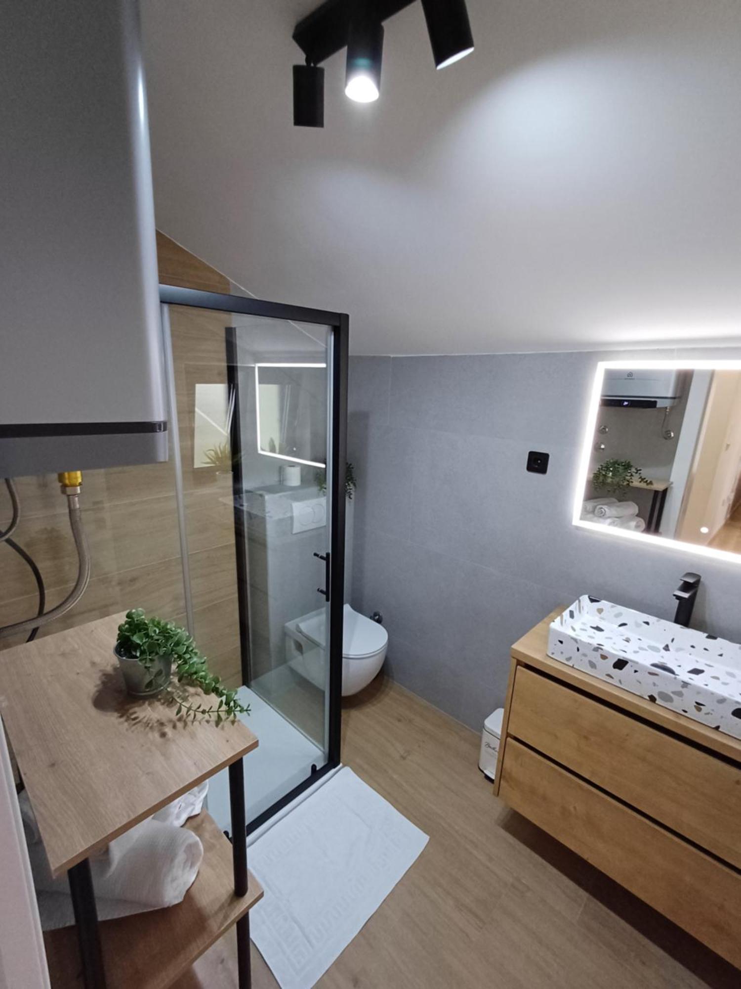 Lunaris Appartement *